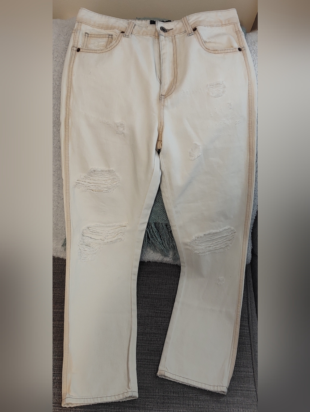 Lucky Brand Women’s Distressed Cream Colored Slim Acid Washed Straight Jeans